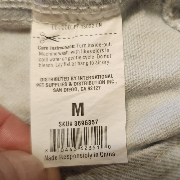 YOULY PRIDE COLLECTION CHASING RAINBOWS DENIM DOG/CAT JACKET SIZE MED.   NWT - Picture 8 of 13